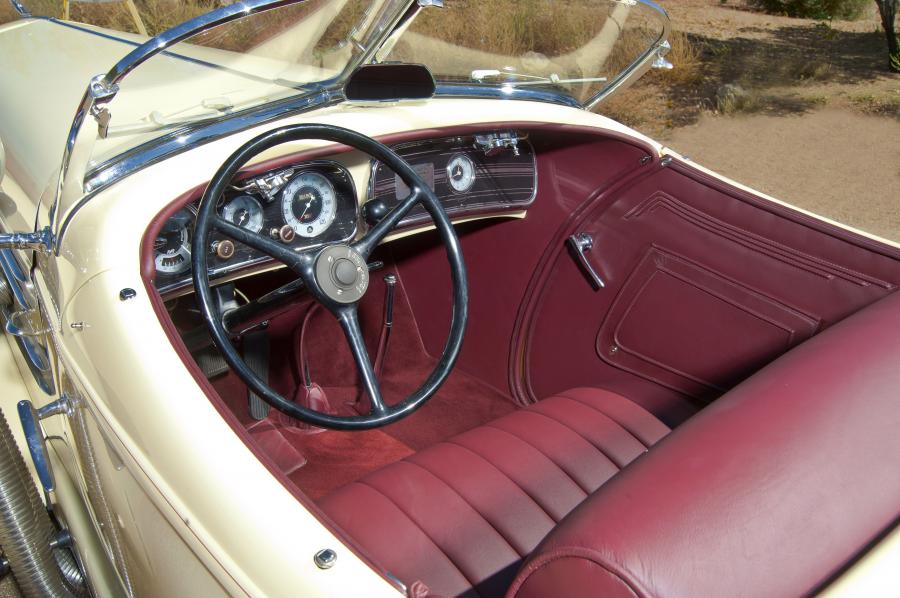 Интерьер Auburn 851 SC Speedster 1935 года  (фото 34 из 93)